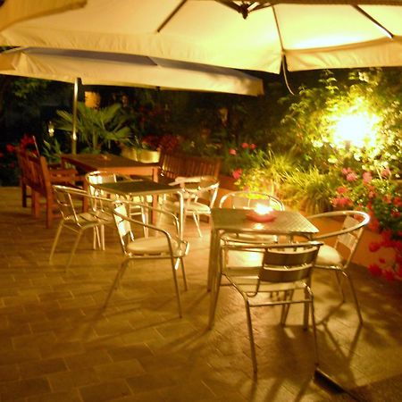 Locanda Villa Moderna Genoa Bagian luar foto