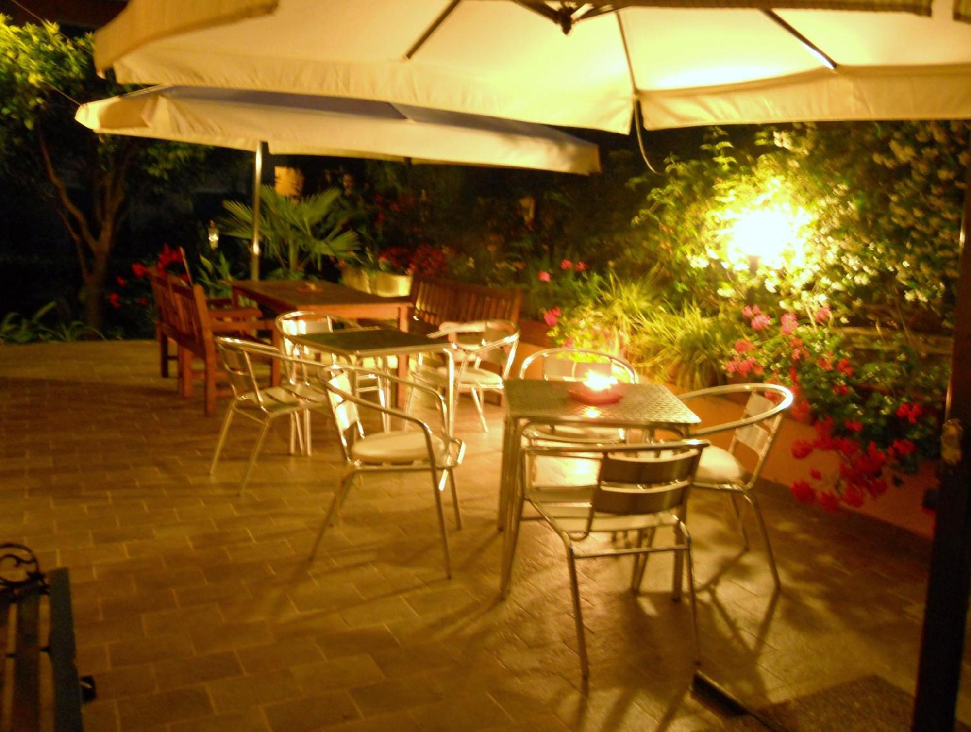 Locanda Villa Moderna Genoa Bagian luar foto