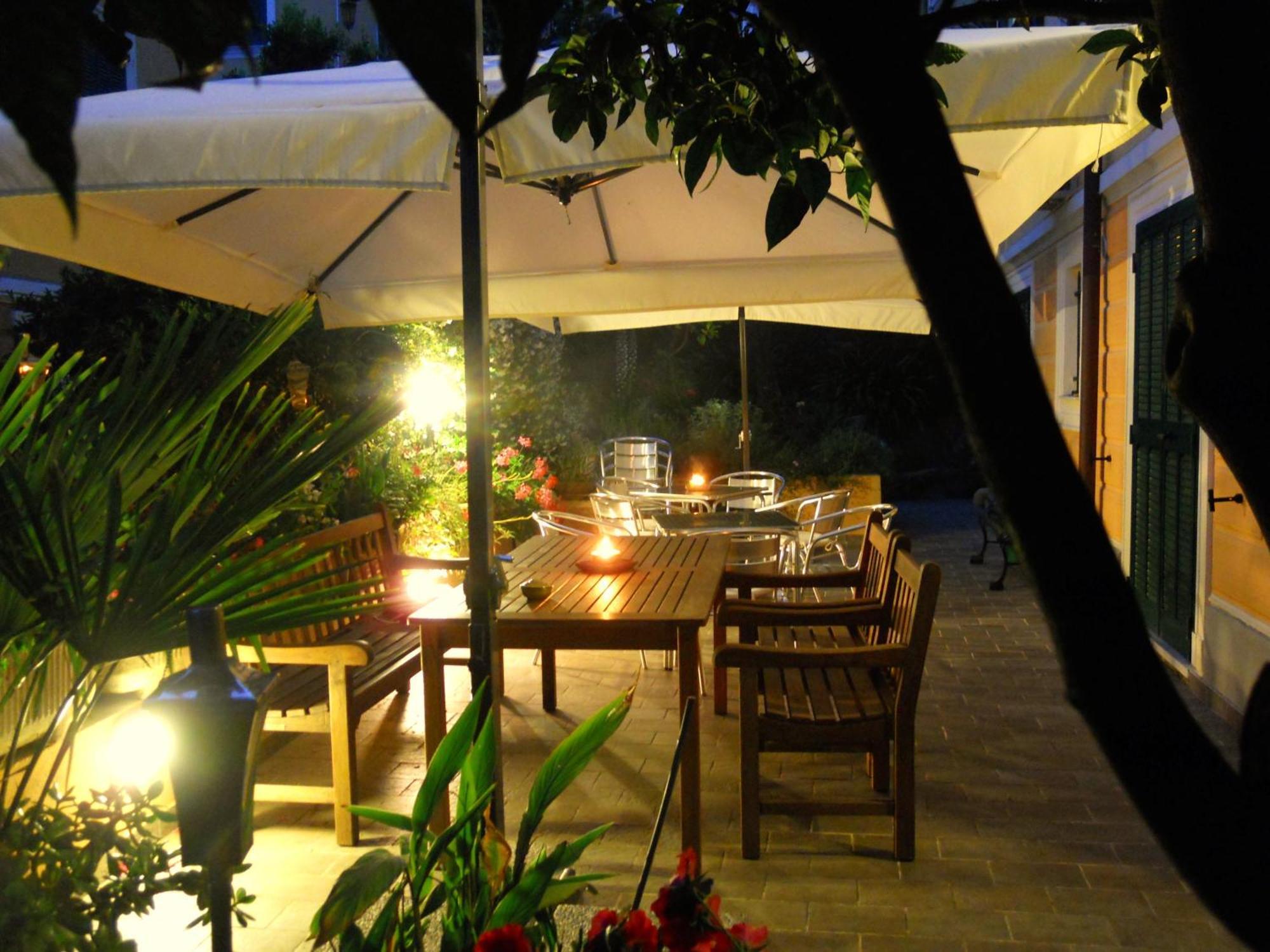 Locanda Villa Moderna Genoa Bagian luar foto