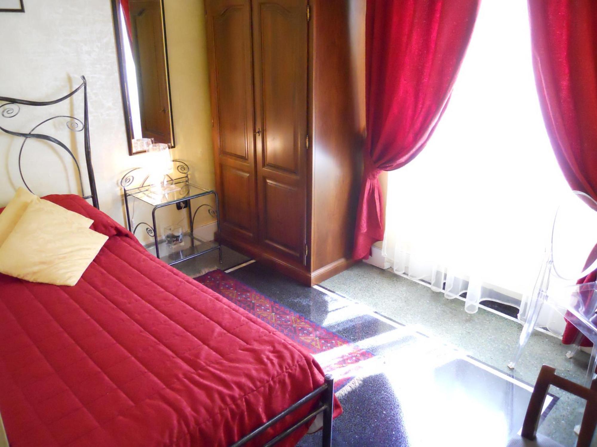 Locanda Villa Moderna Genoa Bagian luar foto